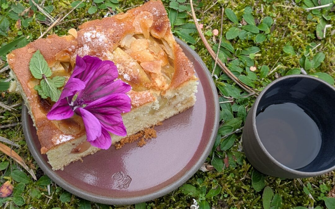 Sonntagskuchen im Wald mit literarischen Genuss-Häppchen